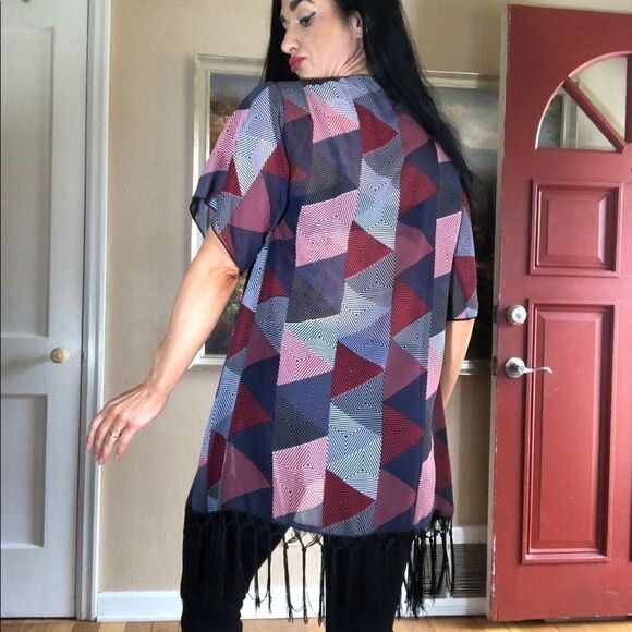 Lularoe light weight cardigan fun pattern tassels - Picture 2 of 4